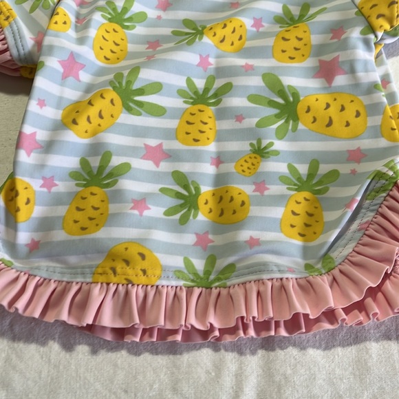 3-6M Ruffle Butts rash guard/swim top - Picture 2 of 3
